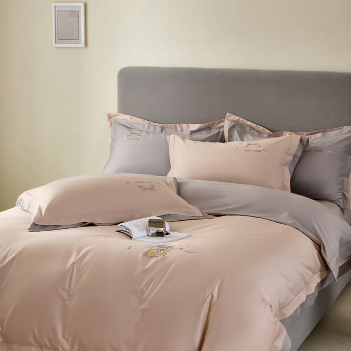 91家纺网 家纺一手货源 找家纺 LADY COCO 2024新款全棉翻盖式三边拉链四件套-东方好棉香水瓶系列 目光色