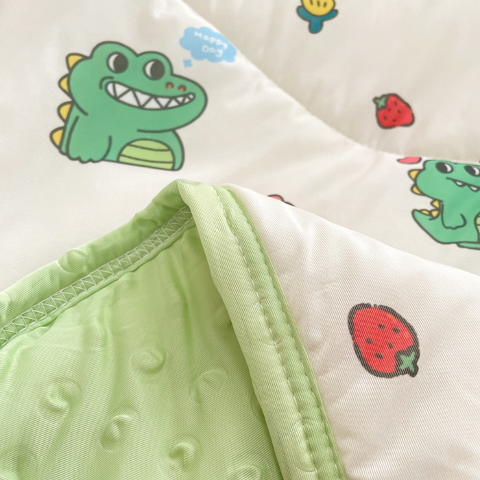 91家纺网 家纺一手货源 找家纺 美梦里 2024新款凉豆豆夏被空调被印花卡通库洛米夏凉被子 呆萌恐龙