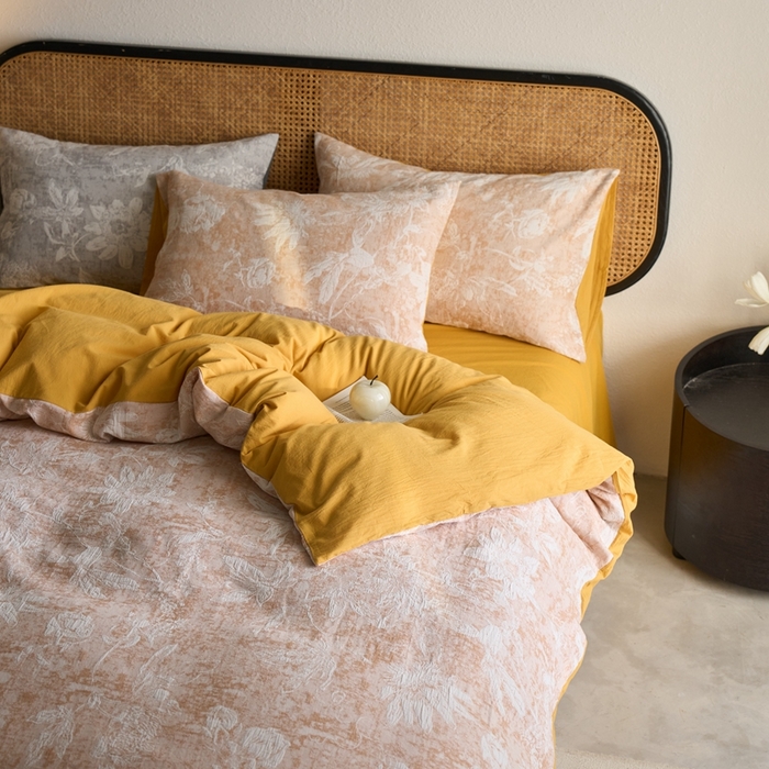 91家纺网 家纺一手货源 找家纺 安莱生活 2025新款蔷薇物语色织双层纱大提花基础款四件套 蔷薇物语-姜黄