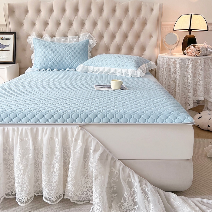 91家纺网 家纺一手货源 找家纺 虹星家纺 2024新款凉感丝印花可拆床裙套件-三件套 天空蓝