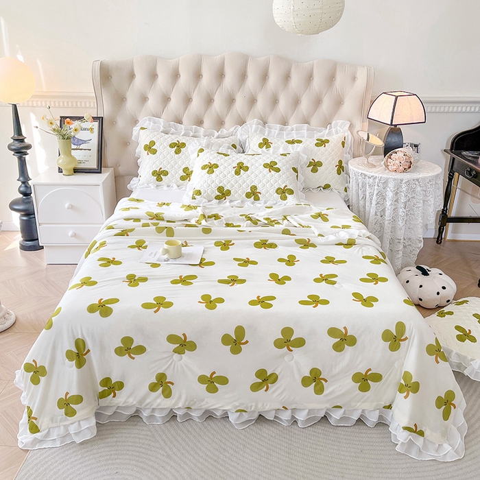 91家纺网 家纺一手货源 找家纺 虹星家纺 2024新款凉感丝印花可拆床裙套件-夏被凉席四件套 三叶星草