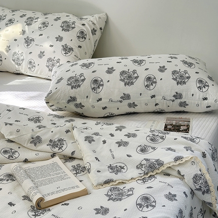 91家纺网 家纺一手货源 找家纺 （总）TT.one 塔塔家居 2025新款有氧泡泡棉云朵皱皱棉小花边夏被