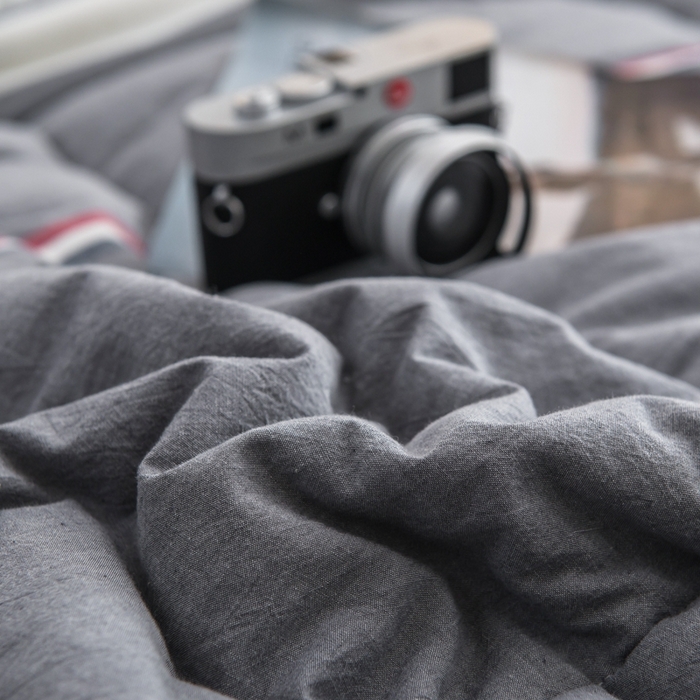 91家纺网 家纺一手货源 找家纺 21度C 2024新款A类全棉色织水洗棉棉花夏被 光阴灰