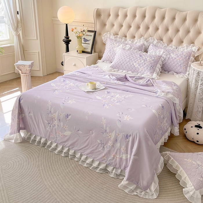 91家纺网 家纺一手货源 找家纺 虹星家纺 2024新款凉感丝印花可拆床裙套件-夏被凉席四件套 梦境幻影