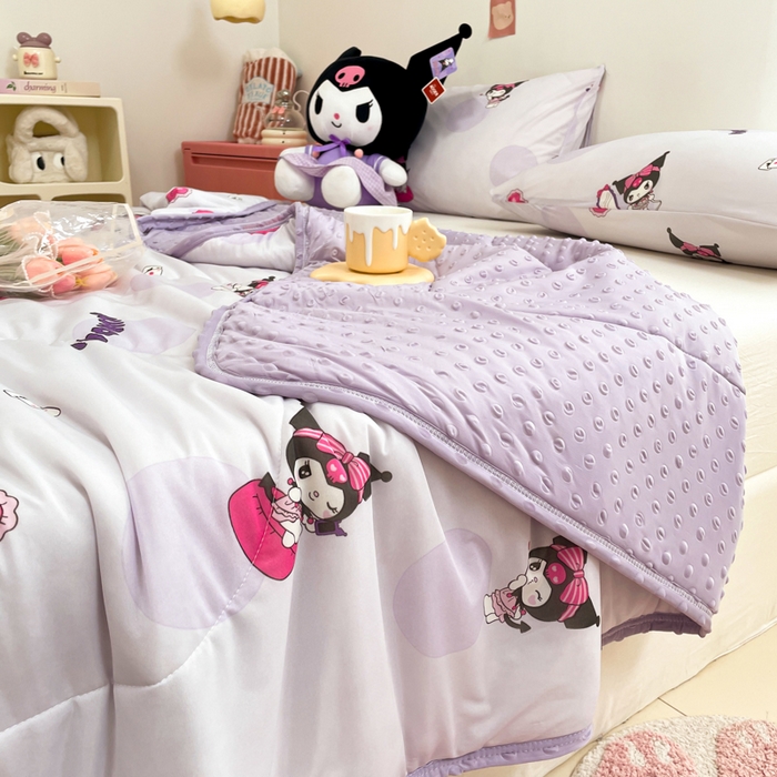 91家纺网 家纺一手货源 找家纺 美梦里 2024新款凉豆豆夏被空调被印花卡通库洛米夏凉被子 甜心库洛米
