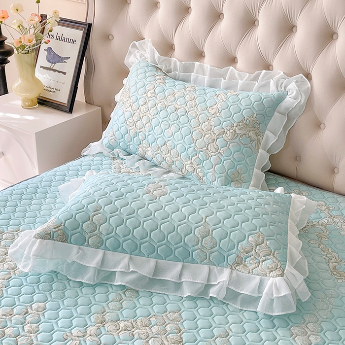 91家纺网 家纺一手货源 找家纺 虹星家纺 2024新款凉感丝印花可拆床裙套件-夏被凉席四件套 罗马之恋