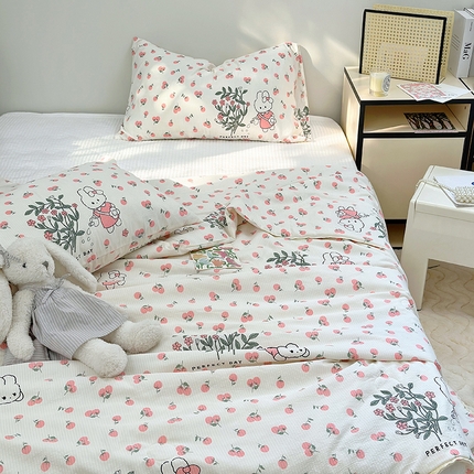 91家纺网 家纺一手货源 找家纺 （总）TT.one 塔塔家居 2025新款有氧泡泡棉云朵皱皱棉小花边夏被