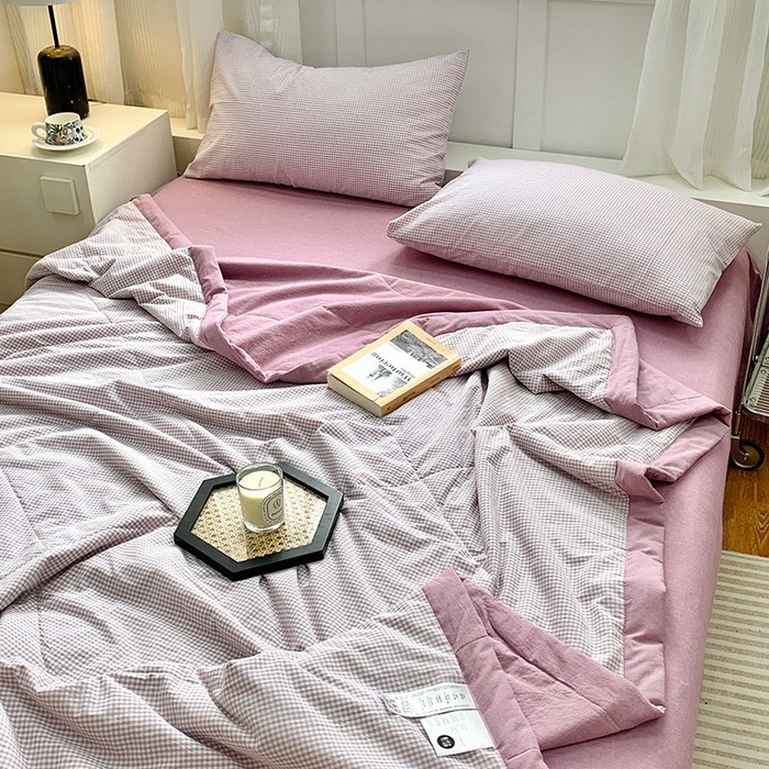 91家纺网 家纺一手货源 找家纺 水洗的故事2025新款A类色织水洗棉丝夏被四件套系列 小格紫