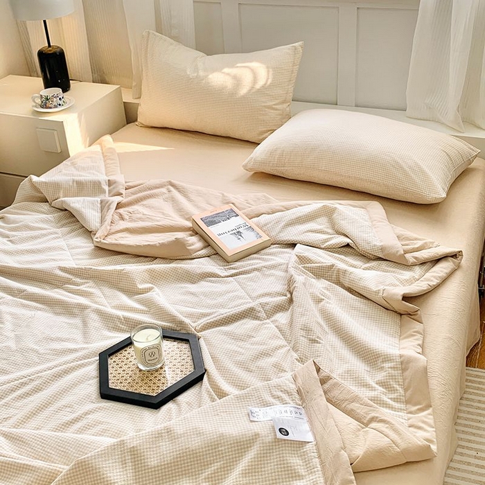 91家纺网 家纺一手货源 找家纺 水洗的故事2025新款A类色织水洗棉丝夏被四件套系列 小格米