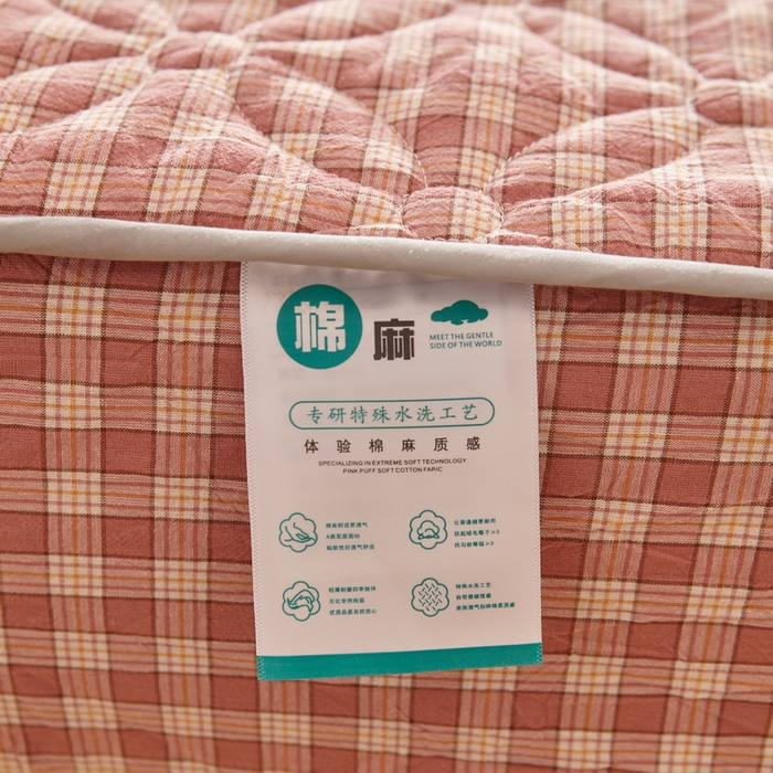 91家纺网 家纺一手货源 找家纺 杜先生 2024新款无印风水洗棉夹棉床笠 粉小格