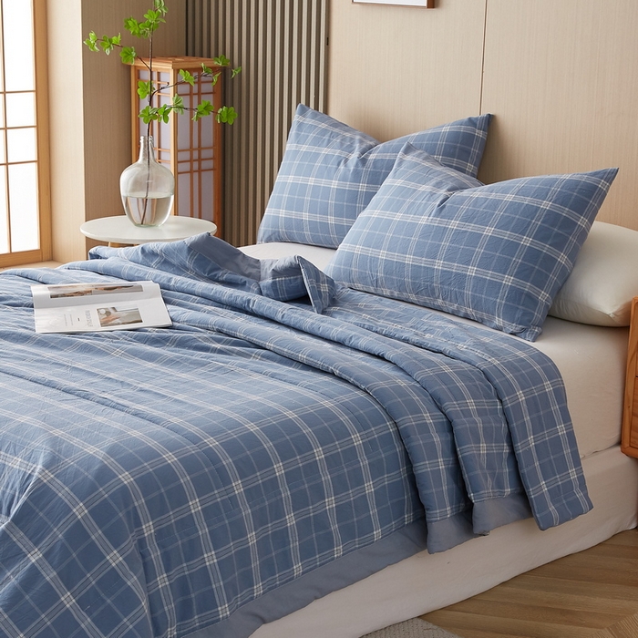 91家纺网 家纺一手货源 找家纺 猎鹿人家纺 2024新款水洗棉棉花夏被 乔南-蓝