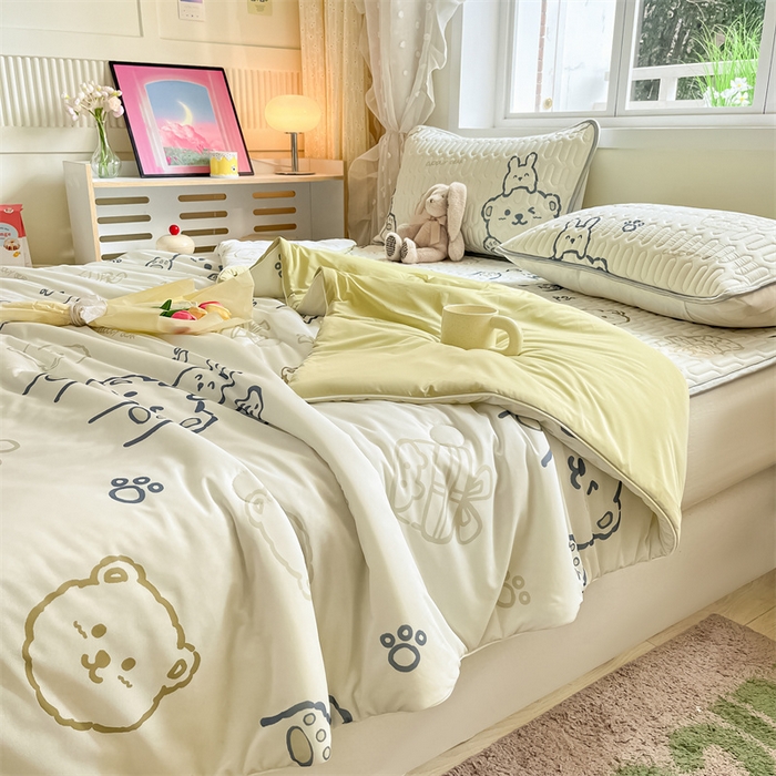 91家纺网 家纺一手货源 找家纺 古吉梦 2024新款冰激凌凉感丝夏被-小清新 凉感丝夏被-奶油布丁+莴苣