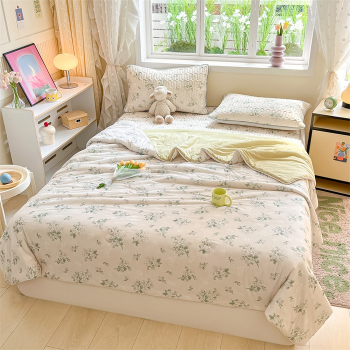 91家纺网 家纺一手货源 找家纺 古吉梦 2024新款冰激凌凉感丝夏被-小清新 凉感丝夏被-春意+莴苣