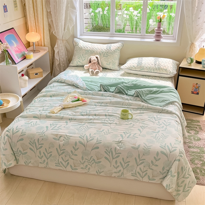 91家纺网 家纺一手货源 找家纺 古吉梦 2024新款冰激凌凉感丝夏被-小清新 凉感丝夏被-绿风玲+浅绿