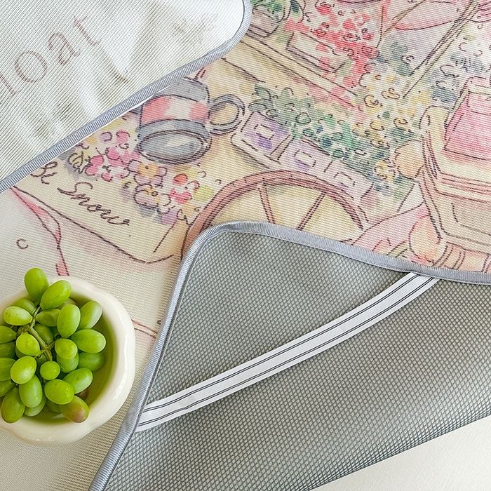 91家纺网 家纺一手货源 找家纺 萝莉家纺 2024新款大版印花冰丝凉席床席床笠款 我心爱的小花车-平席款