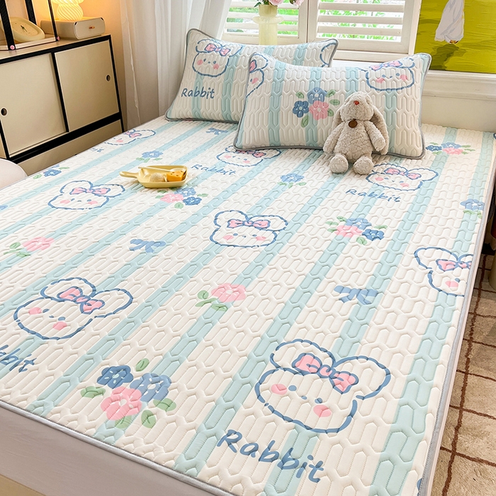 91家纺网 家纺一手货源 找家纺 慕澄家纺 2024新款小版印花0.5乳胶凉席系列 条纹兔