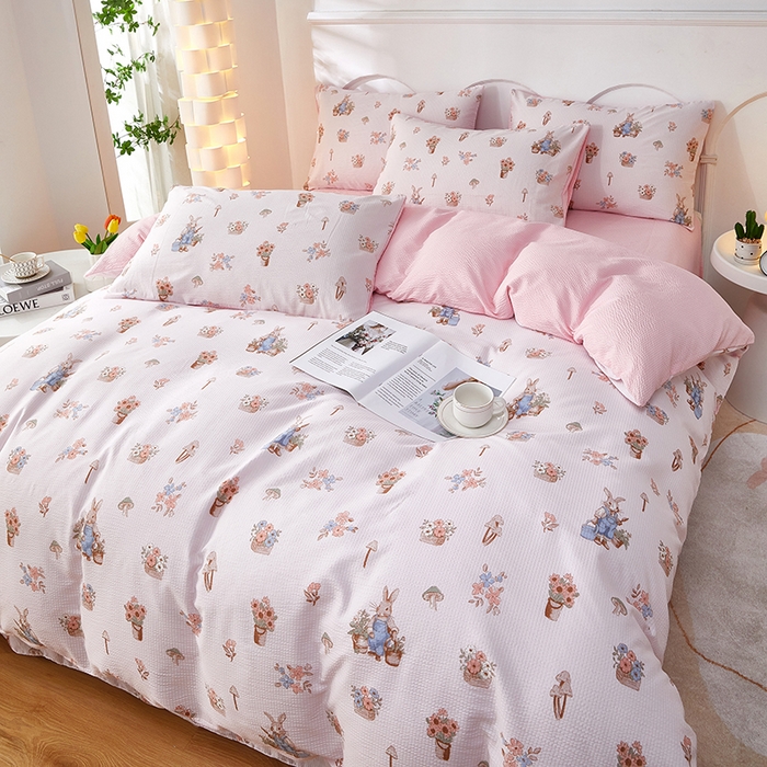 91家纺网 家纺一手货源 找家纺 全美家居 2025新款A类透气泡芙棉四件套 花丛兔