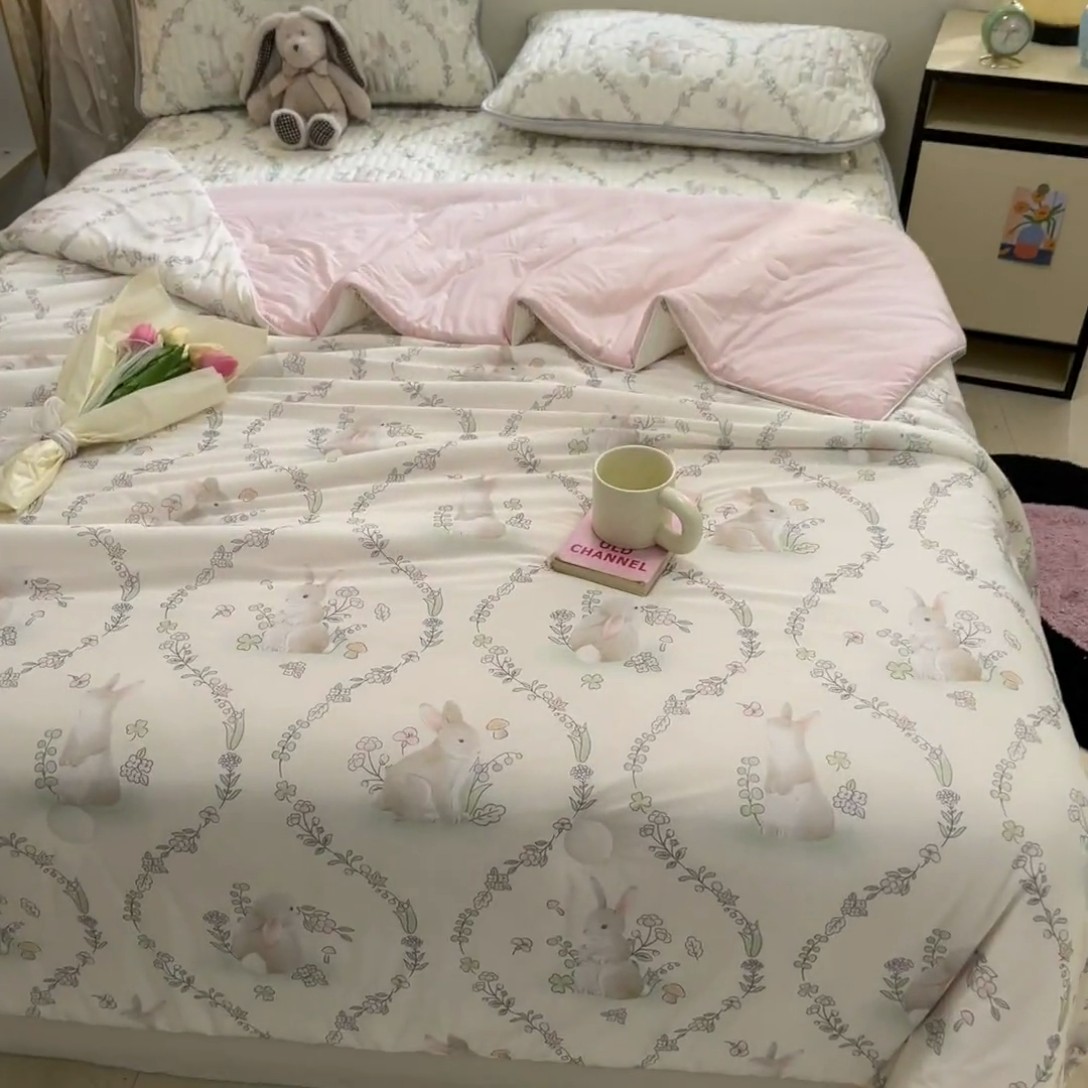 91家纺网 家纺一手货源 找家纺 古吉梦 2024新款冰激凌凉感丝夏被-小清新 凉感丝夏被-萌兮兔
