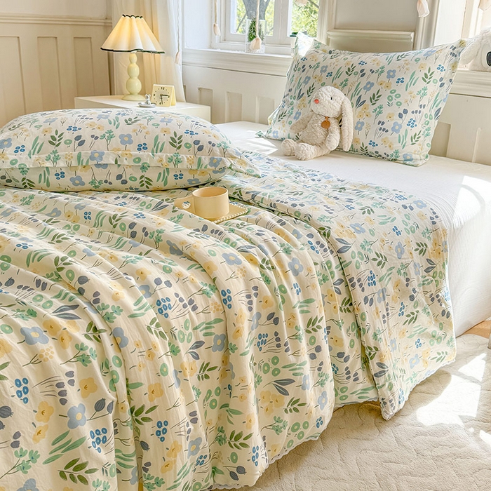 91家纺网 家纺一手货源 找家纺 创优家纺  2025新款A类皱皱纱小花边夏被 夏日风情