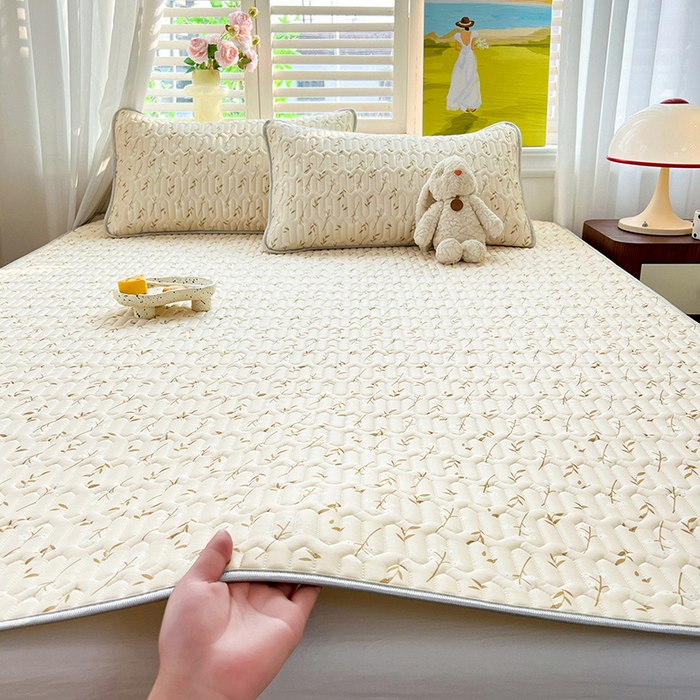 91家纺网 家纺一手货源 找家纺 慕澄家纺 2024新款小版印花0.5乳胶凉席系列 叶子青青