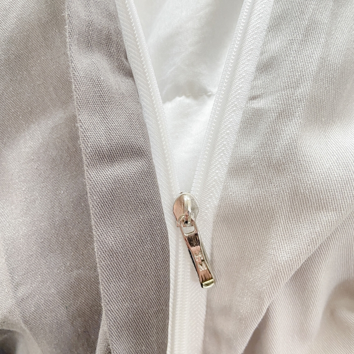 91家纺网 家纺一手货源 找家纺 黑马家居 2024新款双拼全棉四件套 浅灰+高级灰