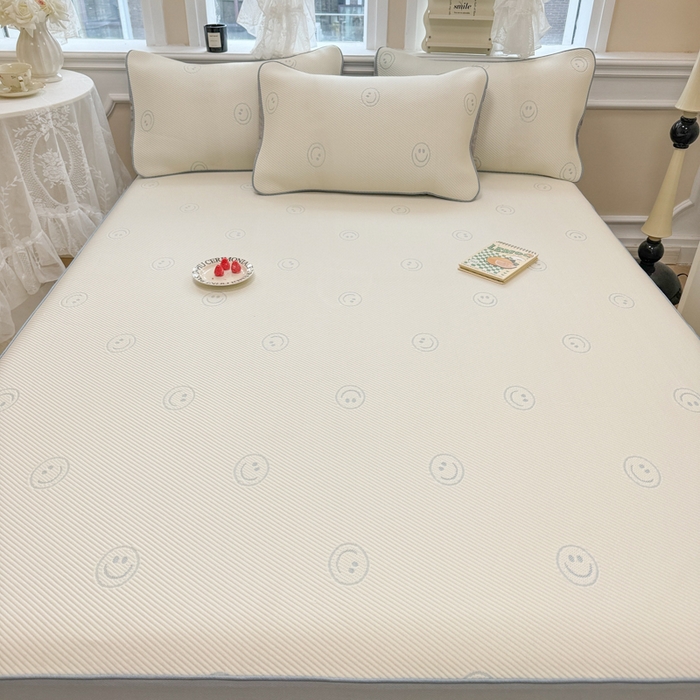 91家纺网 家纺一手货源 找家纺 全季家居 2024新款5A速冷PE小动物系列凉豆豆席 笑脸-天蓝-床笠款