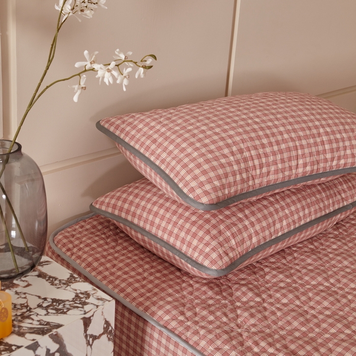 91家纺网 家纺一手货源 找家纺 杜先生 2024新款无印风水洗棉夹棉床笠 粉小格