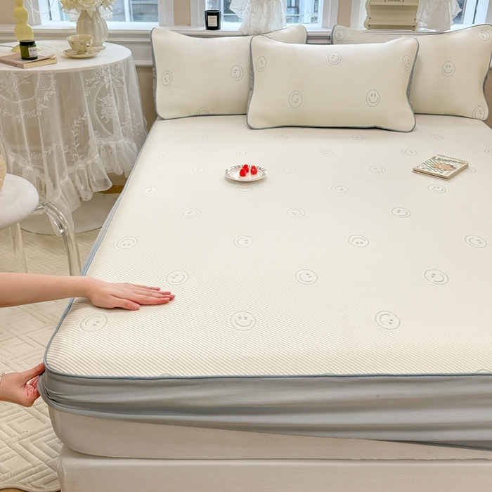 91家纺网 家纺一手货源 找家纺 全季家居 2024新款5A速冷PE小动物系列凉豆豆席 笑脸-天蓝-床笠款