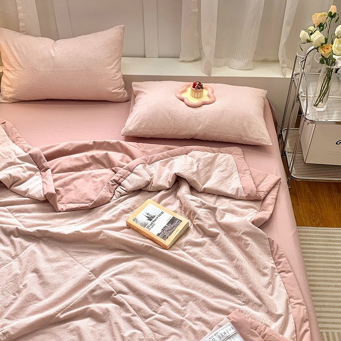 91家纺网 家纺一手货源 找家纺 水洗的故事2025新款A类色织水洗棉丝夏被四件套系列 密条粉