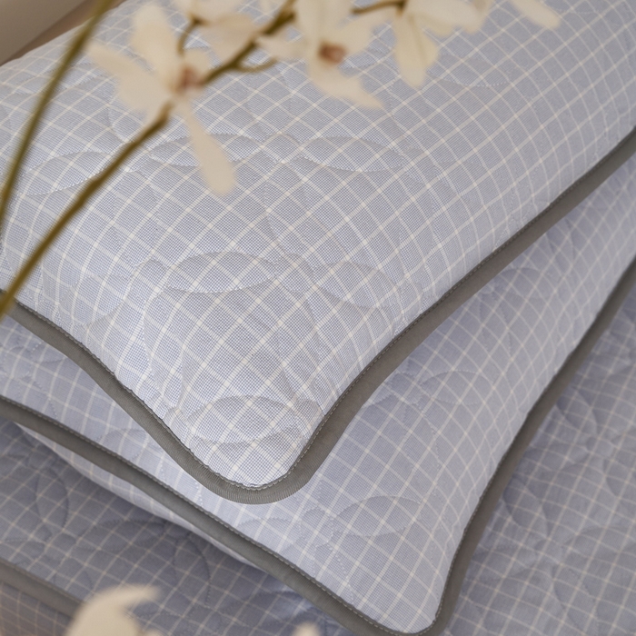 91家纺网 家纺一手货源 找家纺 杜先生 2024新款无印风水洗棉夹棉床笠 浅兰小格