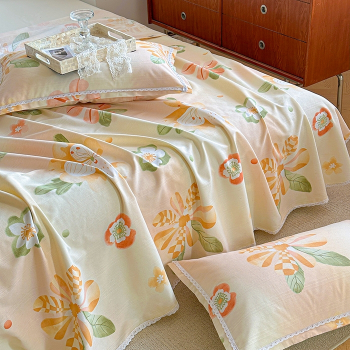 91家纺网 家纺一手货源 找家纺 萌宝老粗布毛绒玩具 2025新款原棉老粗布印花床单系列细纱帆布软凉席三枚段条花边款 向阳花