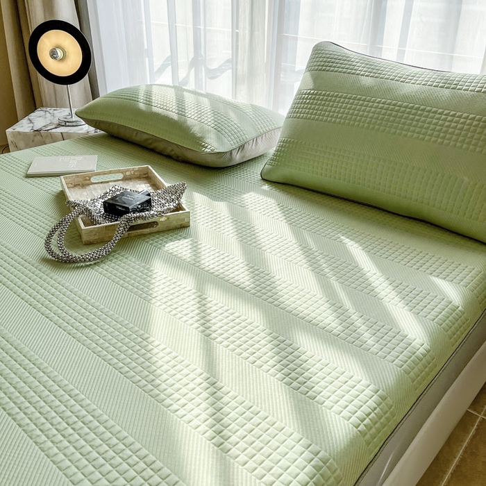 91家纺网 家纺一手货源 找家纺 全季家居 2024新款5A速冷PE简约系列凉豆豆席 格调-果绿-床笠款