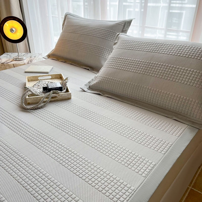 91家纺网 家纺一手货源 找家纺 全季家居 2024新款5A速冷PE简约系列凉豆豆席 格调-浅灰-床席款