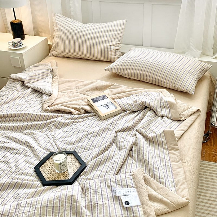 91家纺网 家纺一手货源 找家纺 水洗的故事2025新款A类色织水洗棉丝夏被四件套系列 紫米条