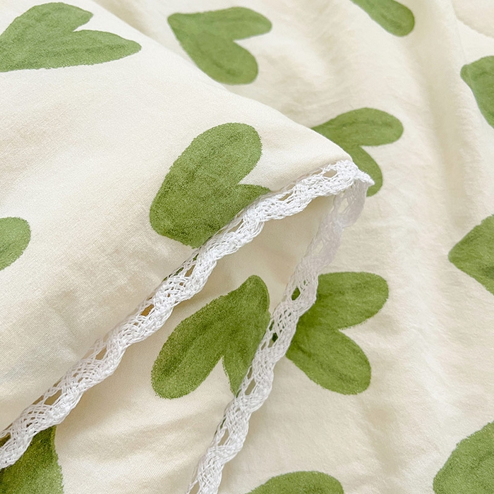 91家纺网 家纺一手货源 找家纺 创优家纺  2025新款A类皱皱纱小花边夏被 心心相印