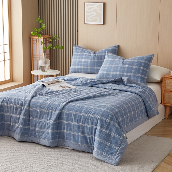 91家纺网 家纺一手货源 找家纺 猎鹿人家纺 2024新款水洗棉棉花夏被 乔南-蓝