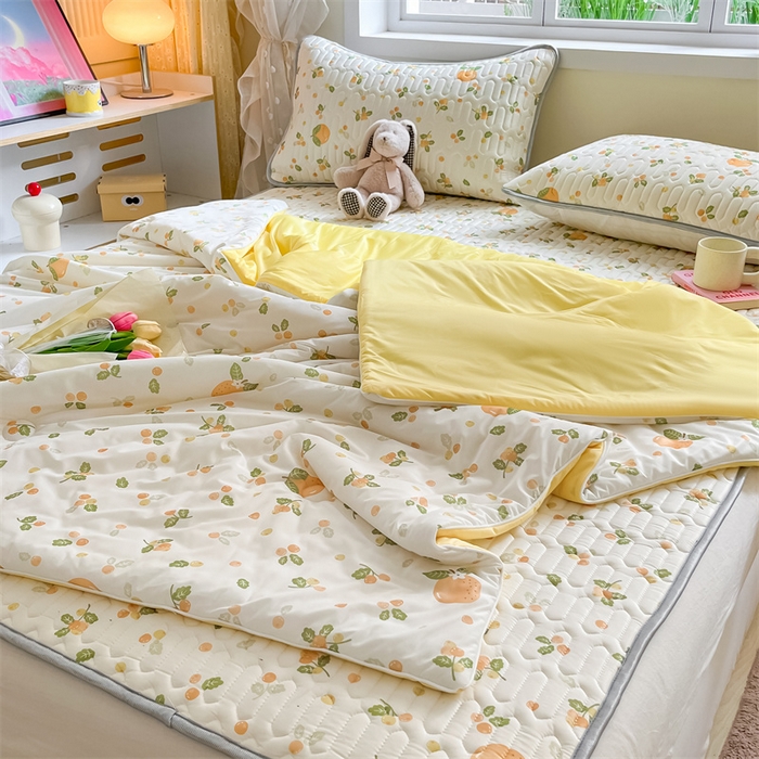 91家纺网 家纺一手货源 找家纺 古吉梦 2024新款冰激凌凉感丝夏被-小清新 凉感丝夏被-砂糖橘+亮黄