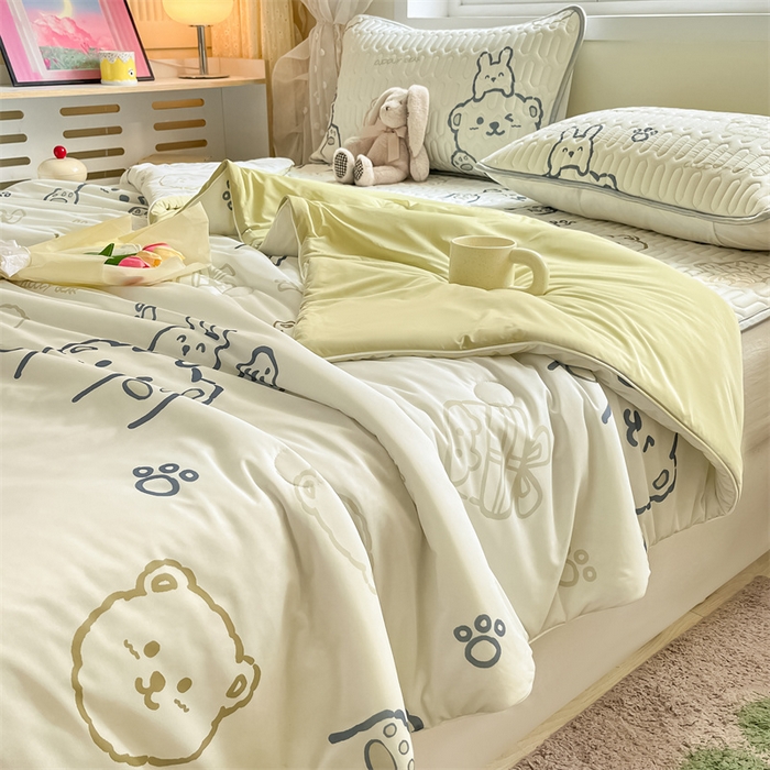 91家纺网 家纺一手货源 找家纺 古吉梦 2024新款冰激凌凉感丝夏被-小清新 凉感丝夏被-奶油布丁+莴苣