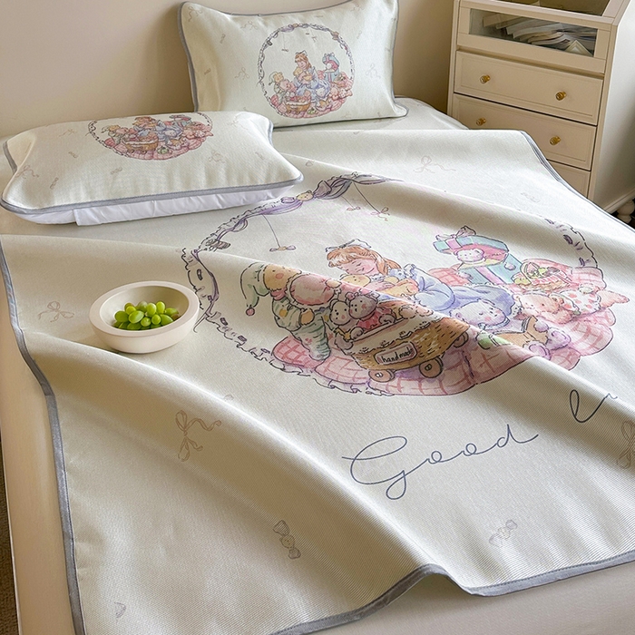 91家纺网 家纺一手货源 找家纺 萝莉家纺 2024新款大版印花冰丝凉席床席床笠款 我和我的玩具小熊们-平席款