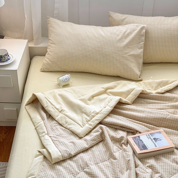 91家纺网 家纺一手货源 找家纺 水洗的故事2025新款A类色织水洗棉丝夏被四件套系列 奶黄格