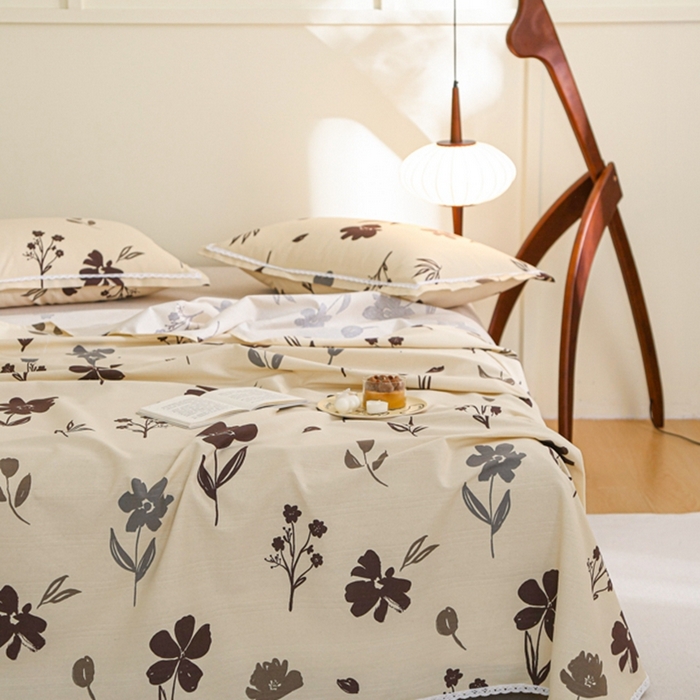 91家纺网 家纺一手货源 找家纺 萌宝老粗布毛绒玩具 2025新款原棉老粗布印花床单系列细纱帆布软凉席三枚段条花边款 黑加仑