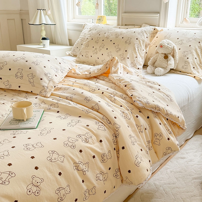 91家纺网 家纺一手货源 找家纺 创优家纺  2025新款A类皱皱纱小花边夏被 小熊院长