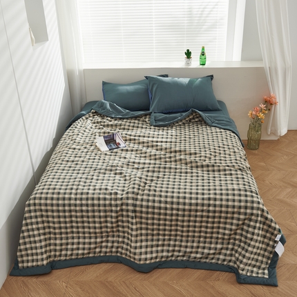 91家纺网 家纺一手货源 找家纺 巴宝路 2025新款小扇引微凉新国风夏被 宫格墨绿