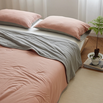 91家纺网 家纺一手货源 找家纺 （总）莱宁 2024新款a类全棉针织棉双拼云感夏被