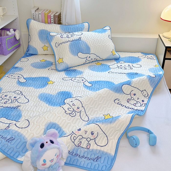 91家纺网 家纺一手货源 找家纺 澳萝拉 2024新款A类凉感丝三丽鸥乳胶凉席 蓝心大耳狗