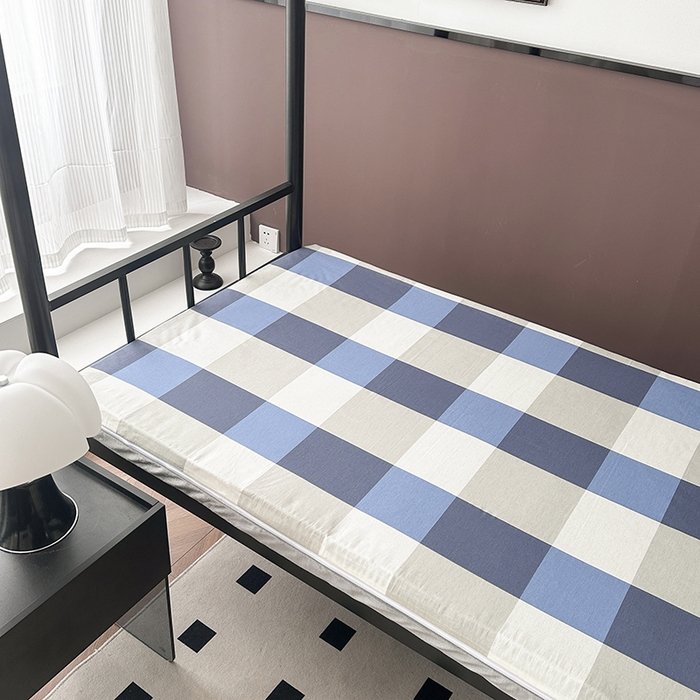 91家纺网 家纺一手货源 找家纺 凌云家纺 2025新款A类全棉加绒学生宿舍床垫套（全棉+宝宝绒） 蓝大格