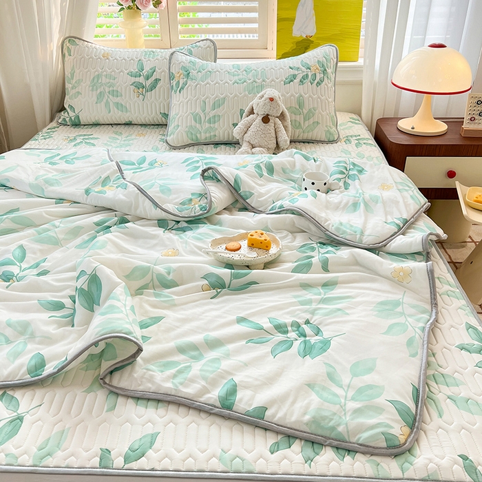 91家纺网 家纺一手货源 找家纺 慕澄家纺 2024新款小版印花0.5乳胶凉席夏被四件套 绿叶