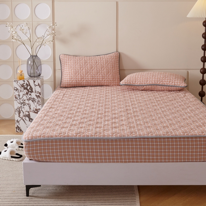 91家纺网 家纺一手货源 找家纺 杜先生 2024新款无印风水洗棉夹棉床笠 蜜橘格