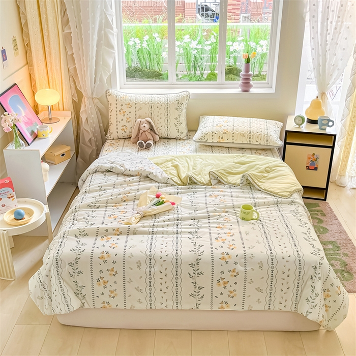 91家纺网 家纺一手货源 找家纺 古吉梦 2024新款冰激凌凉感丝夏被-小清新 凉感丝夏被-碧城春泥+莴苣