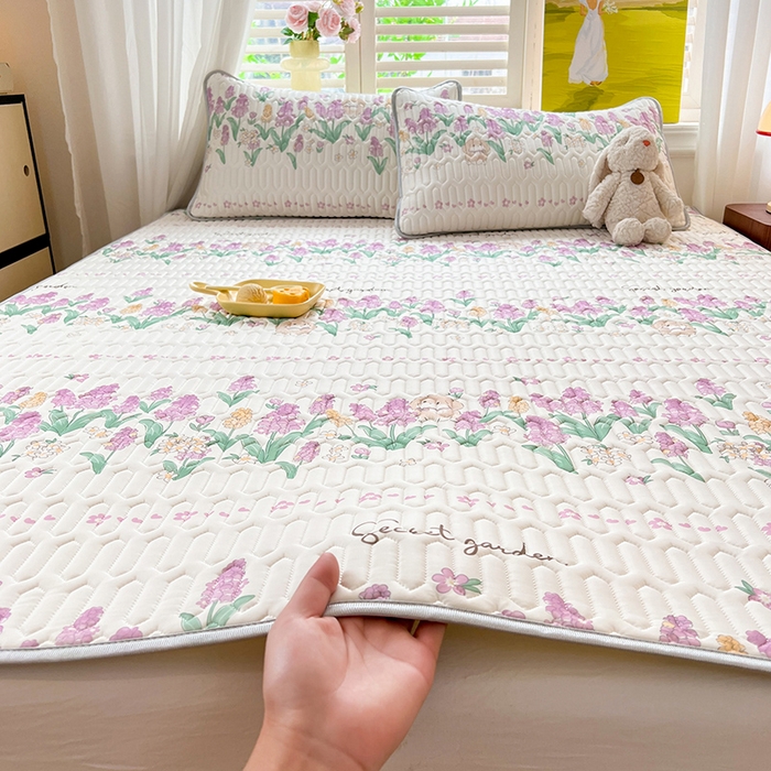 91家纺网 家纺一手货源 找家纺 慕澄家纺 2024新款小版印花0.5乳胶凉席系列 紫色浪漫